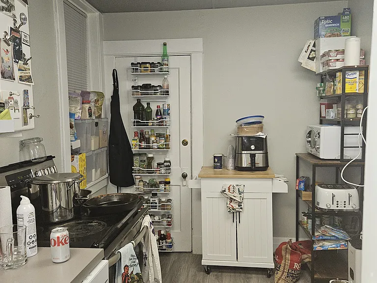 5642 Phillips Ave #1F — Photo 7
