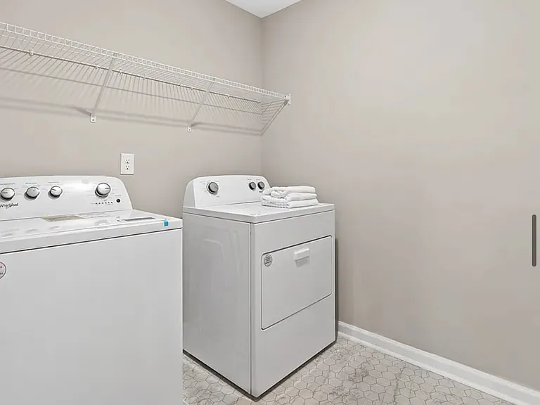 614 Evaleigh St — Photo 26