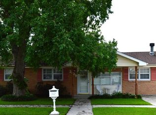 2229 Riverland Dr, Chalmette, LA 70043