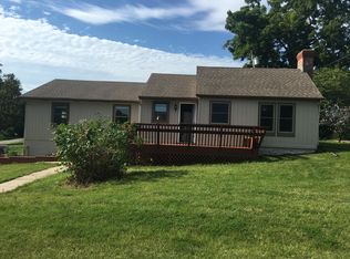 1631 NE Hardage Cir, Lees Summit, MO 64086