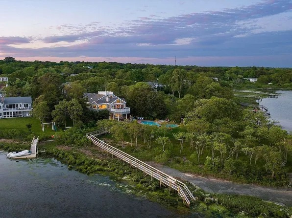 134 Middle Pond Road, Southampton, NY 11968