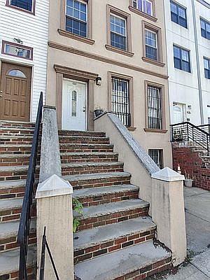 2nd image of 628 Marcy Ave APT 2