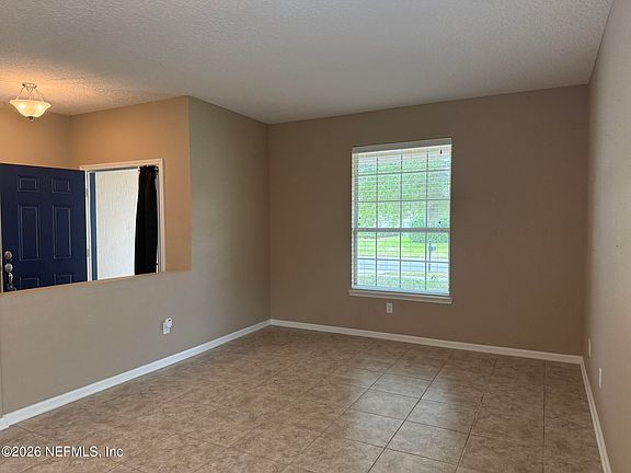 2nd image of 417 ADELAIDE Drive