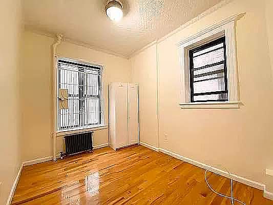 5th image of 564 Amsterdam Ave Unit 3