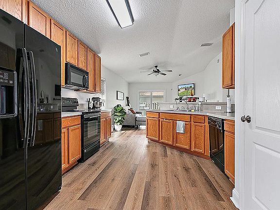 4th image of 1517 Timber Trace Dr