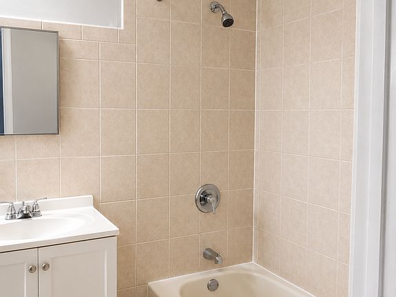 5th image of 89 Mount Prospect Ave #2CC