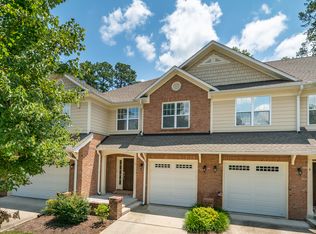 10 Abernathy Dr, Chapel Hill, NC 27517