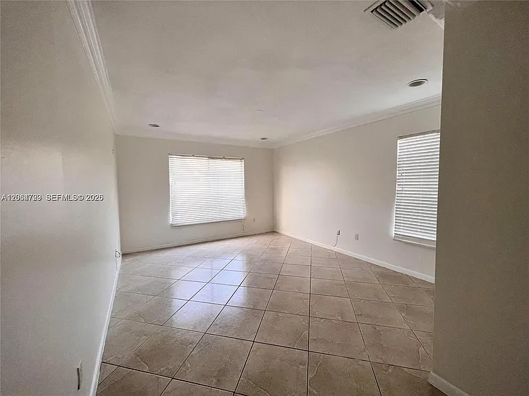 9554 Biscayne Park Ct #9554 — Photo 10