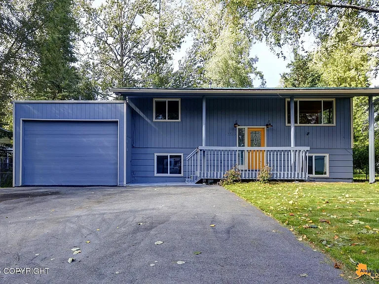 5533 Penn Cir — Photo 2