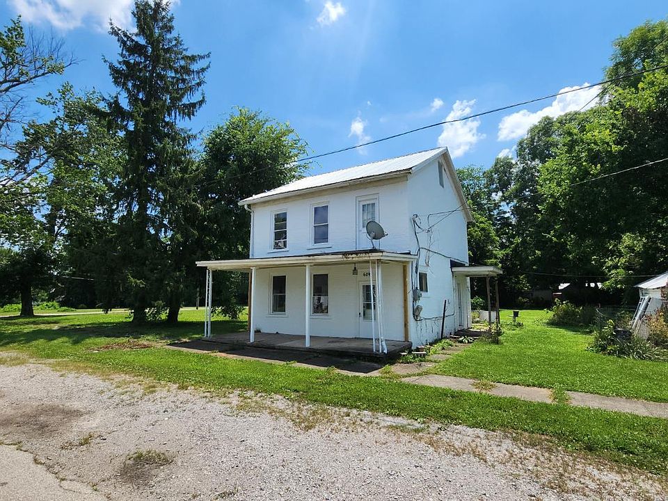 1st image of 609 Main St
