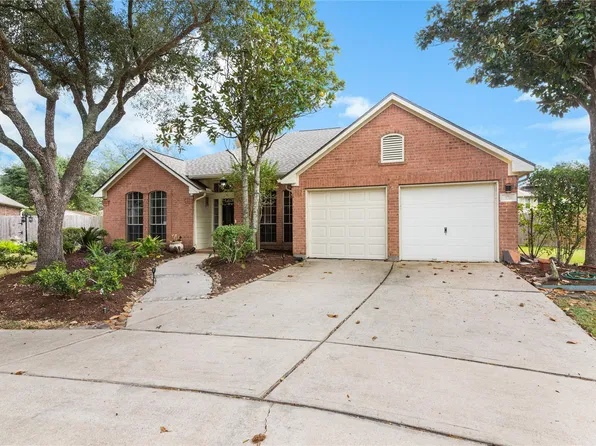 308 Summer Haven Circle, League City, TX 77573