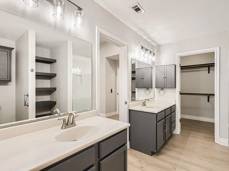 201 Orchard Way — Photo 15
