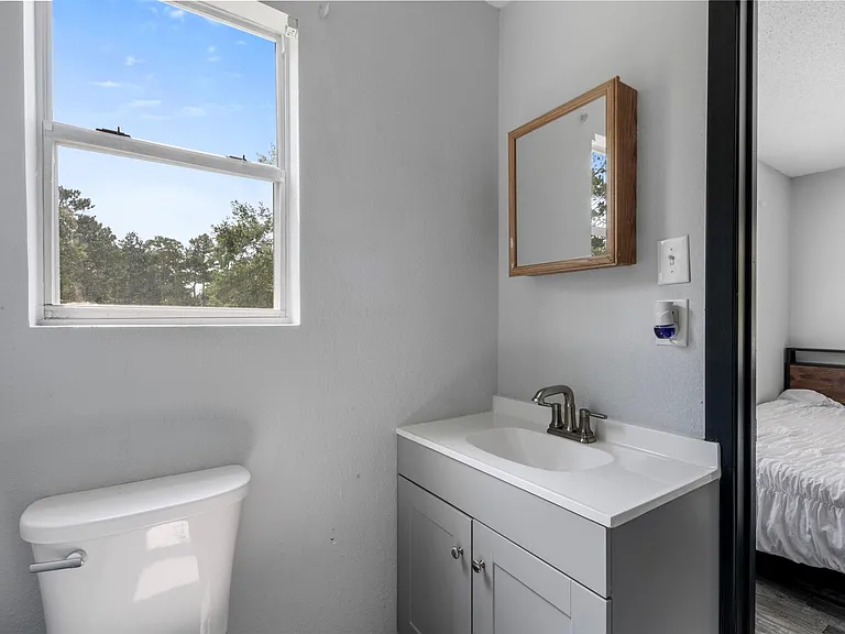 541 Trails End Dr — Photo 12