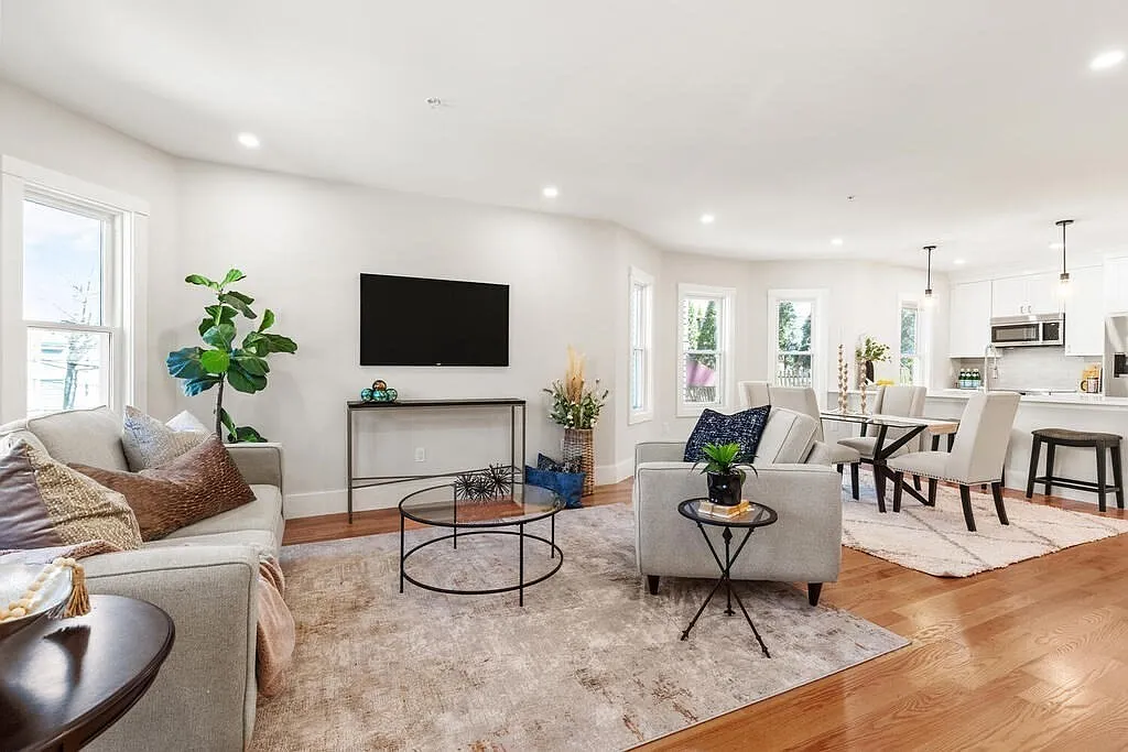 2 bed, 1066 sqft, $4,750 — Photo 3