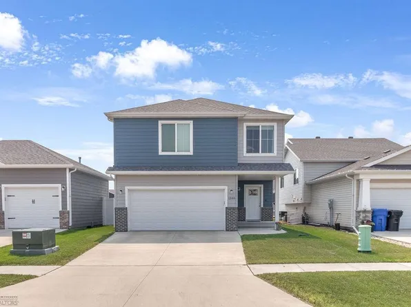 1586 68th Ave S, Fargo, ND 58104