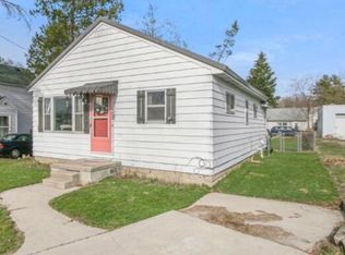 14 S 1st St, Cedar Springs, MI 49319