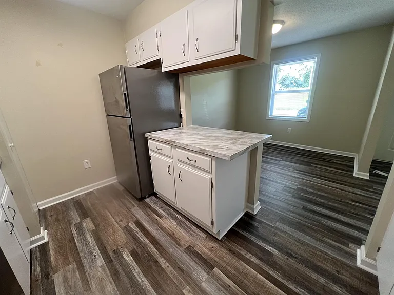 907 Hillwood Dr #C — Photo 5