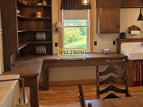 3rd image of 313 Pond Rd #8