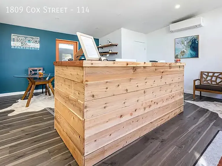 1729 Cox St — Photo 586