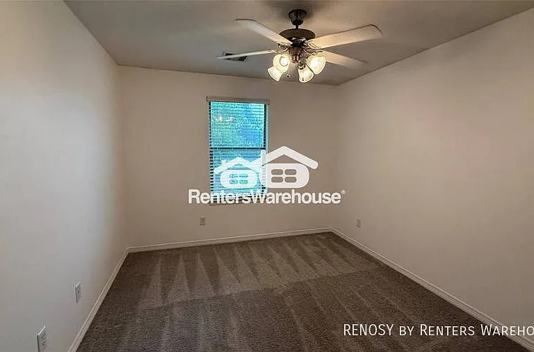 829 W 26th St — Photo 25