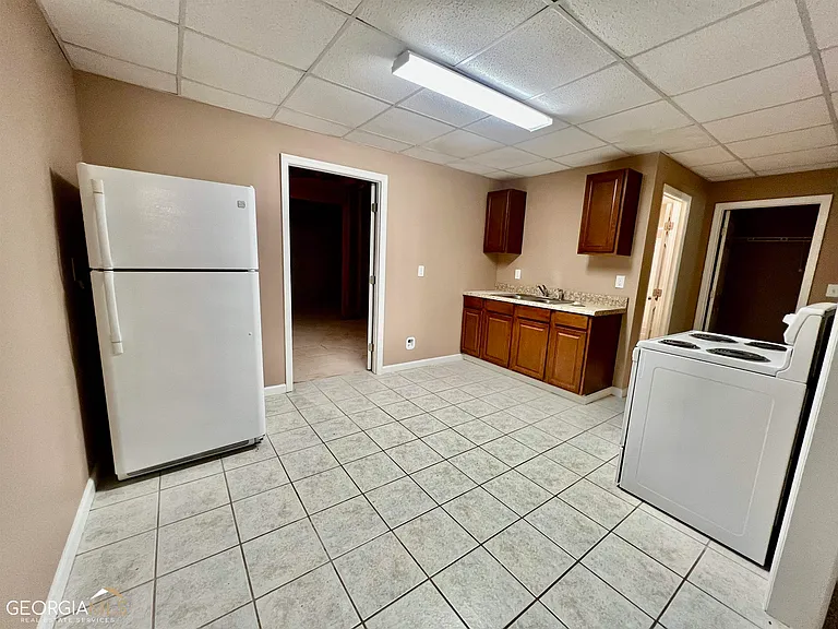 1010 Jacob Dr — Photo 25