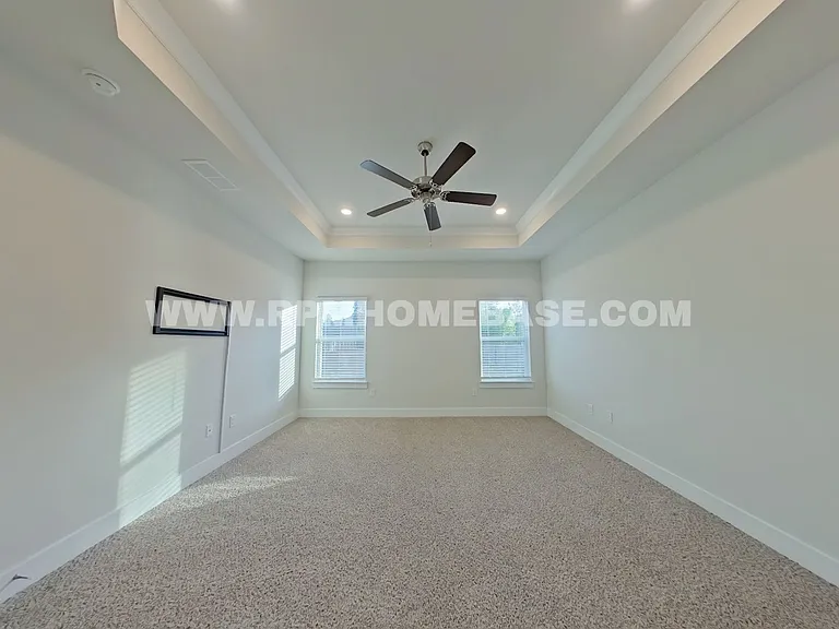 2429 Dakota Way — Photo 6