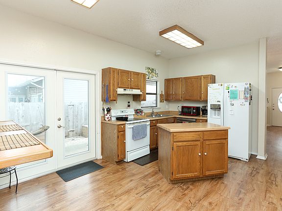 4th image of 7064 Beech Trail Dr