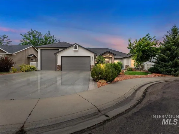 9774 W Blackpool Ct, Star, ID 83669