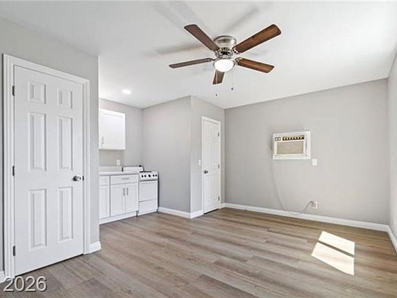 3rd image of 308 Eastminister Ct