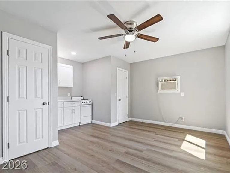 308 Eastminister Ct — Photo 3