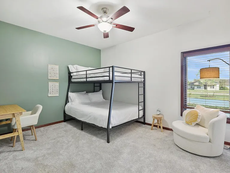 12161 Hill Country Cir — Photo 34
