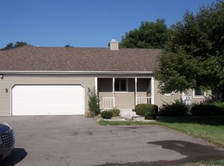 406 Falcon Dr, Wayland, MI