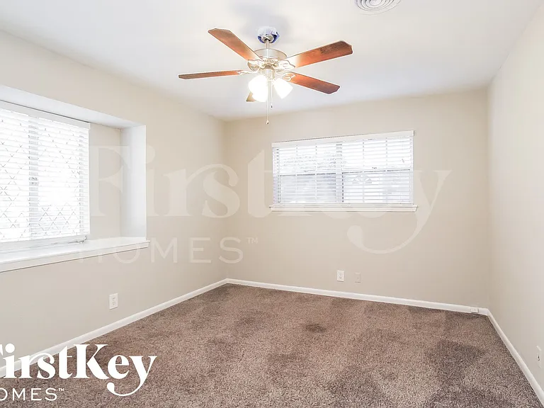 13322 Oak Leaf Ln — Photo 10