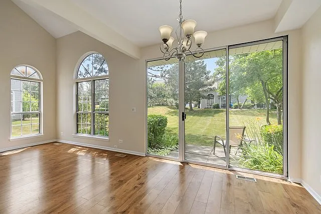 600 Woodhaven Dr — Photo 7