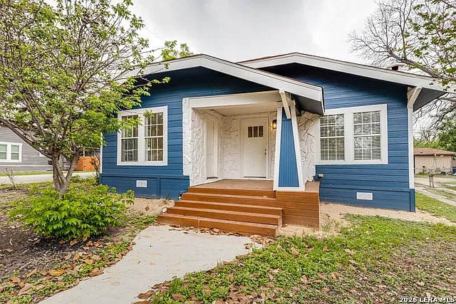 1002 Fulton Ave — Photo 2