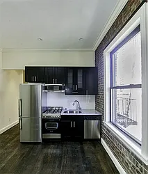 400 East 74th Street in Lenox Hill