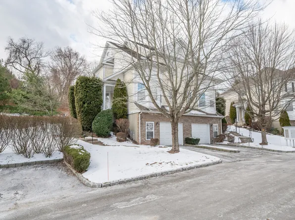 34 Maura Lane #34, Danbury, CT 06810