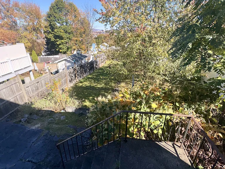 833 Fig St — Photo 25
