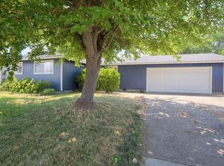 2514 Carr St, White City, OR 97503