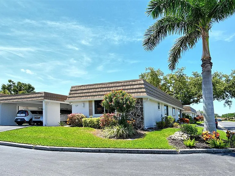 2308 Waterbluff Pl #V-304 — Photo 38