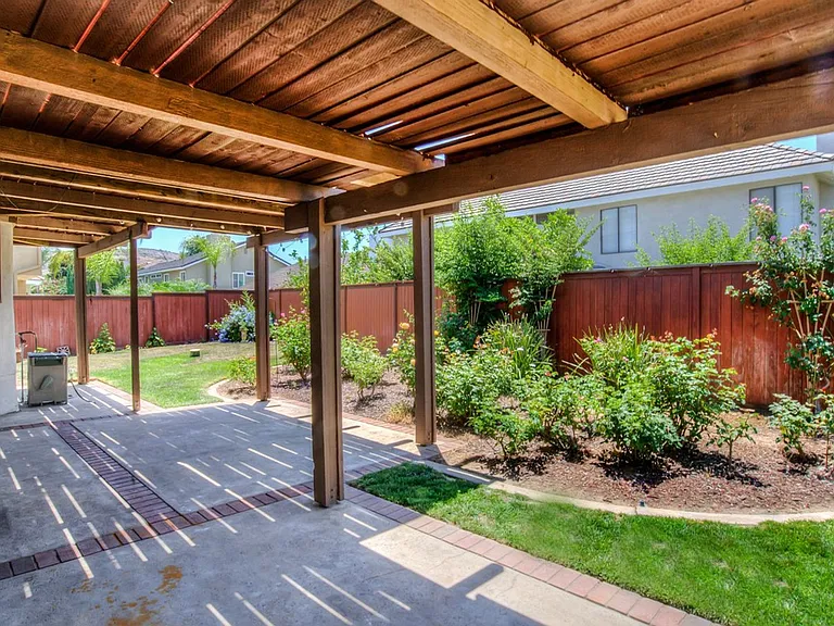 4546 E Blue Jay Ave — Photo 39