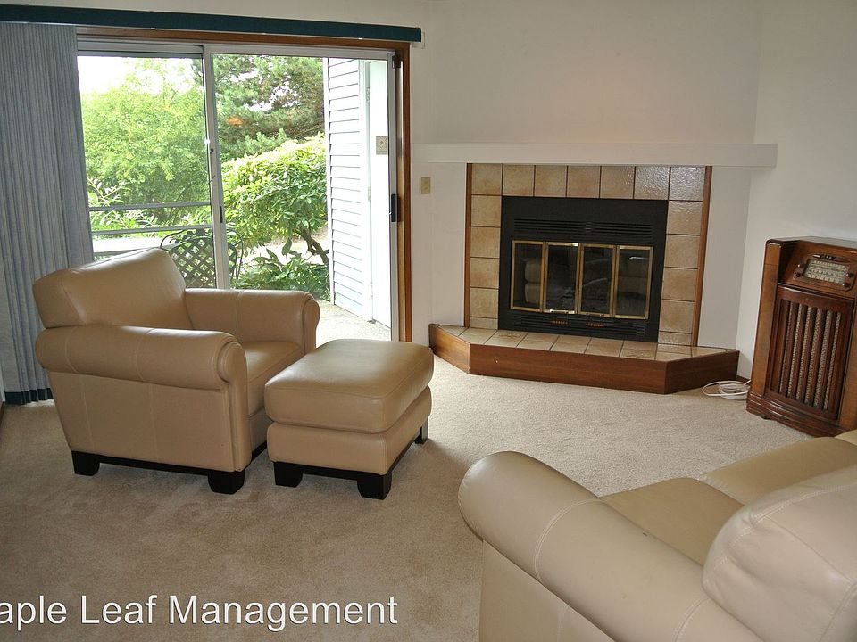 1st image of 8257 40th Ave NE #101
