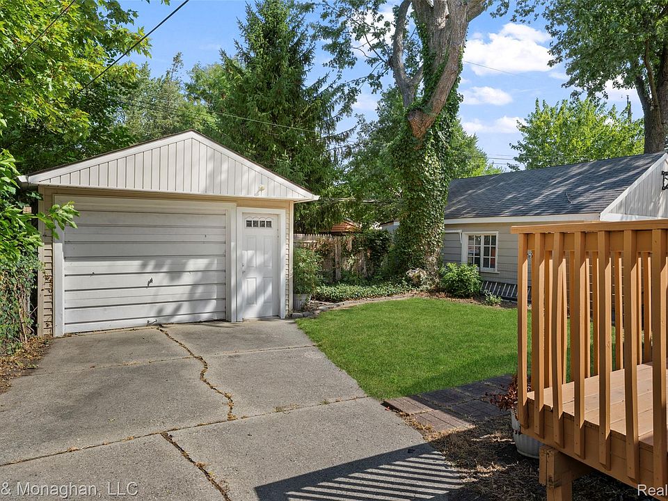 727 Wordsworth St, photo 23