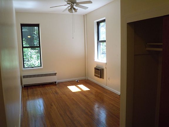 5th image of 309 W 106th St APT 4C