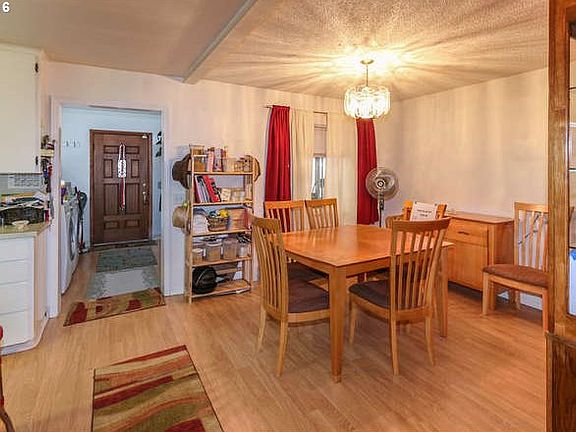 5th image of 4804 NE 118th Ct