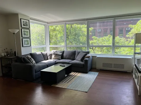 200 E 94th St APT 301, New York, NY 10128