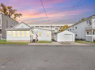 319 9th St, Watervliet, NY 12189