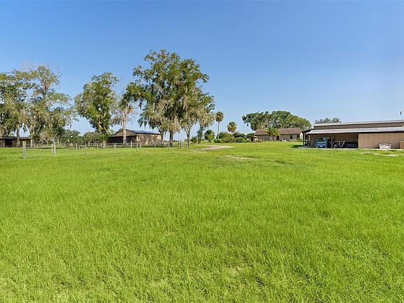 3rd image of 16215 DOUGLAS ROAD