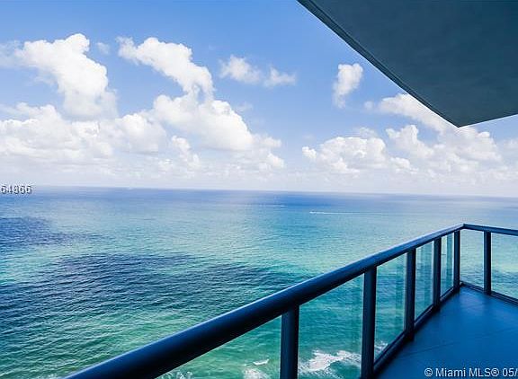 2nd image of 17121 Collins Ave #4204