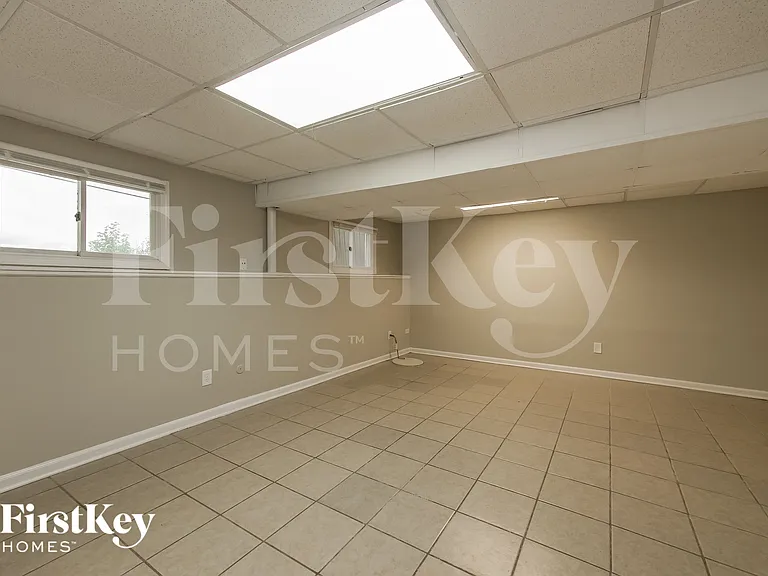 611 Oakwood Dr — Photo 14